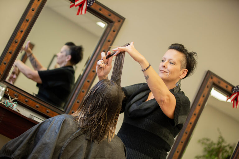 carolyn taft cutting hair